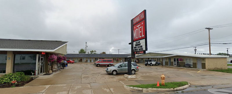Hiawatha Motel - From Website (newer photo)